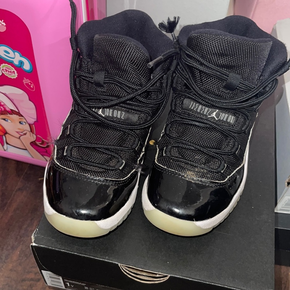 Gently used size 1 Jordan’s / Nike